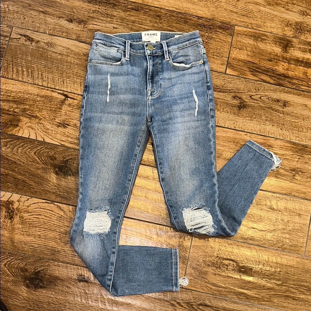 ✨ Frame Le High Skinny Crop Jeans - Medium Distressed, Size 24, Inseam 26”